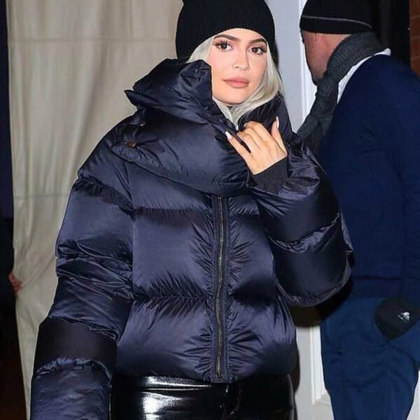 kylie-jenner-puffer-jacket-black-friday-exclusive