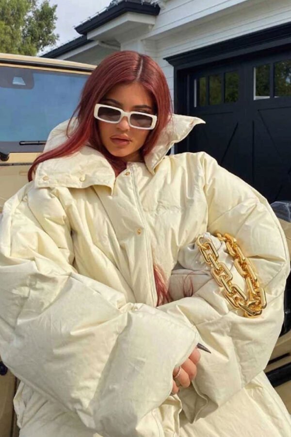 socialite-kylie-jenner-puffer-jacket